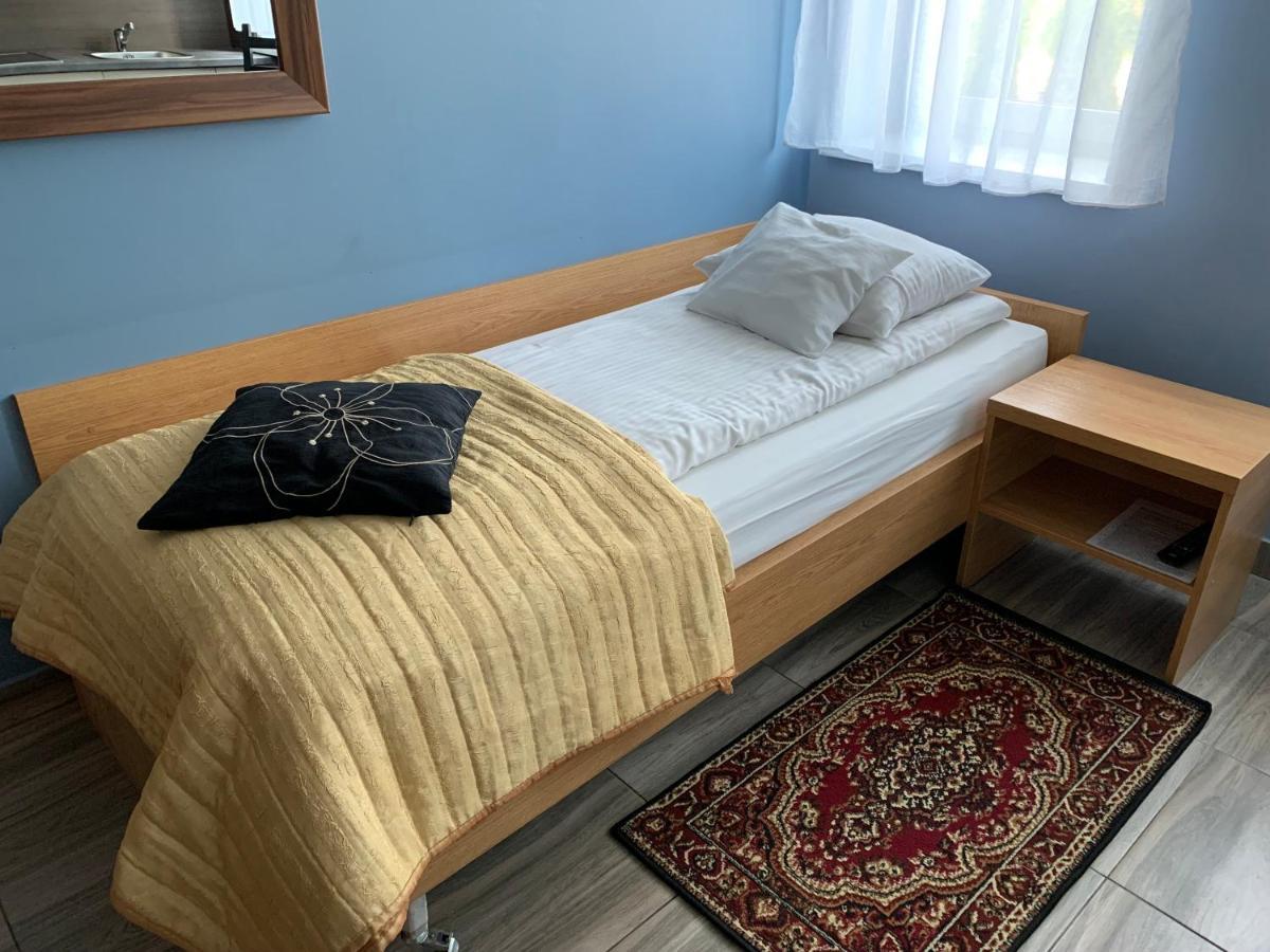 Comfort-24 Słupca Εξωτερικό φωτογραφία